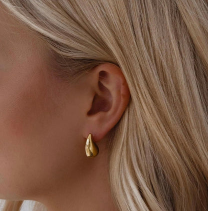 Sofia Mini Drop Earrings